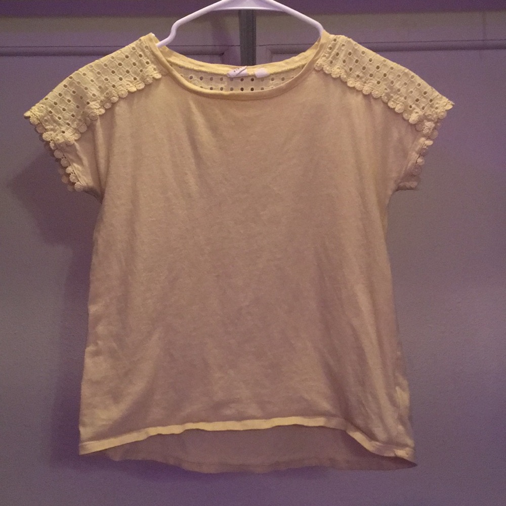 yellow gap kids tee